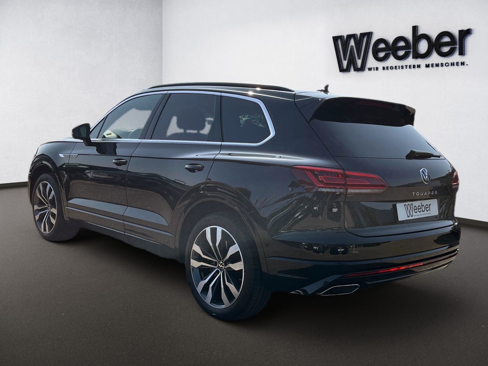 Volkswagen Touareg R-Line - Samsaru's Car Outlet