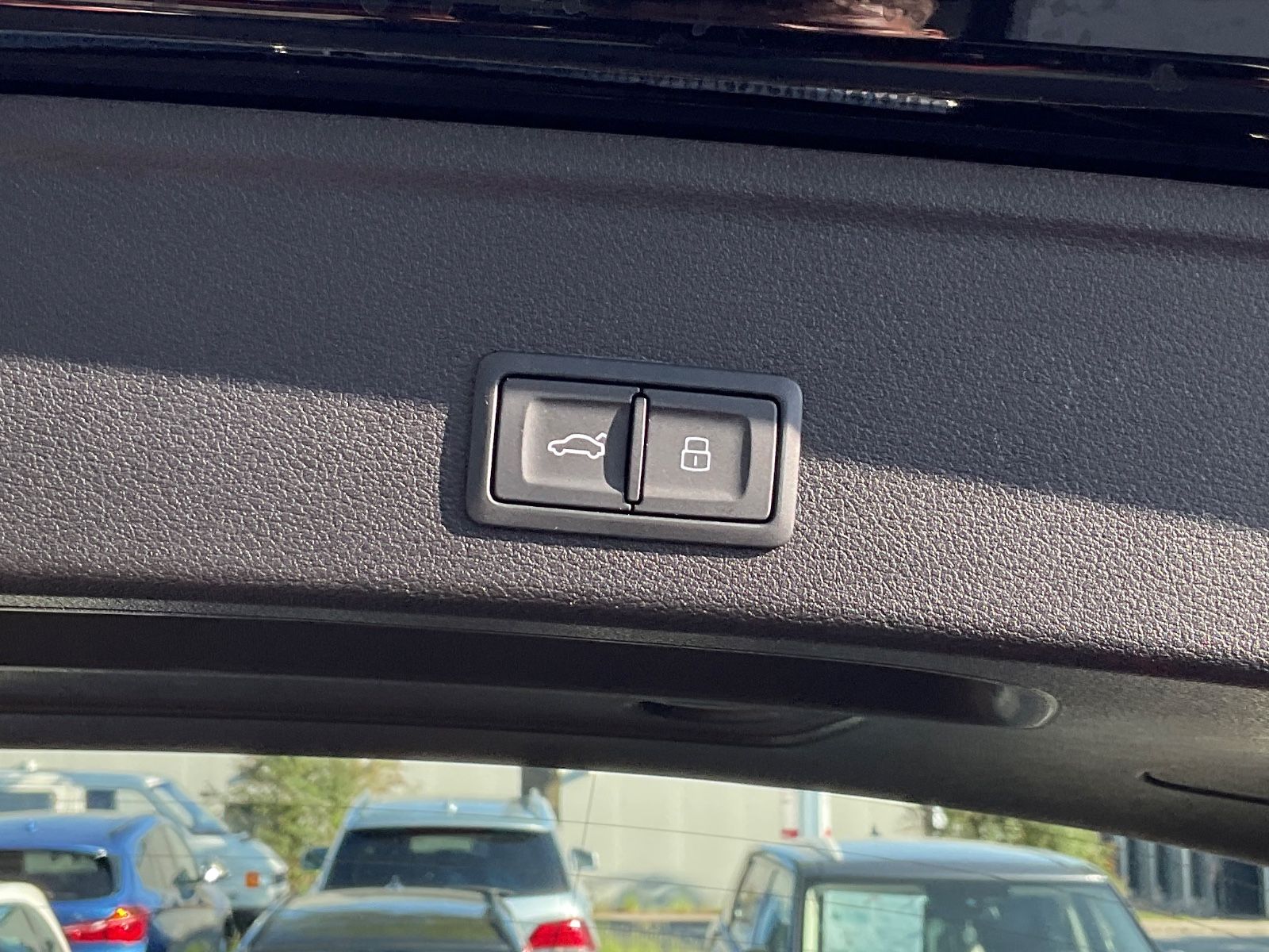 Audi A4 Av.40 TDI quattro S-Tr.Matrix - Samsaru's Car Outlet