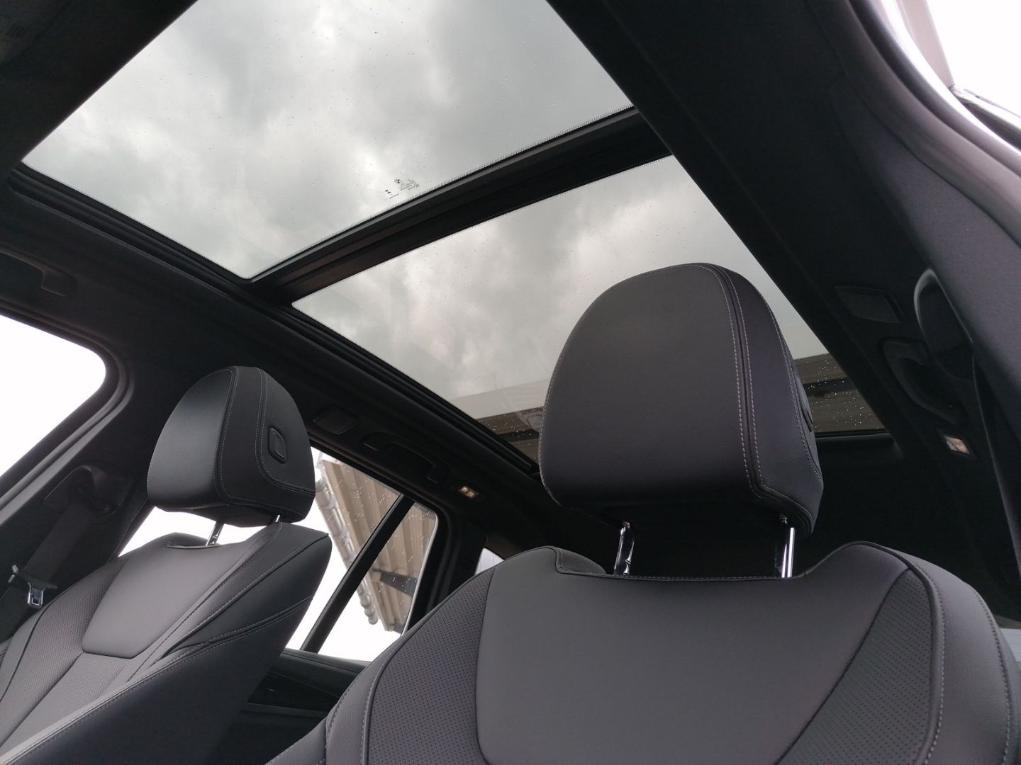 BMW iX3 Inspiring M SPORT AHK Alarm SHZ Park Assiste