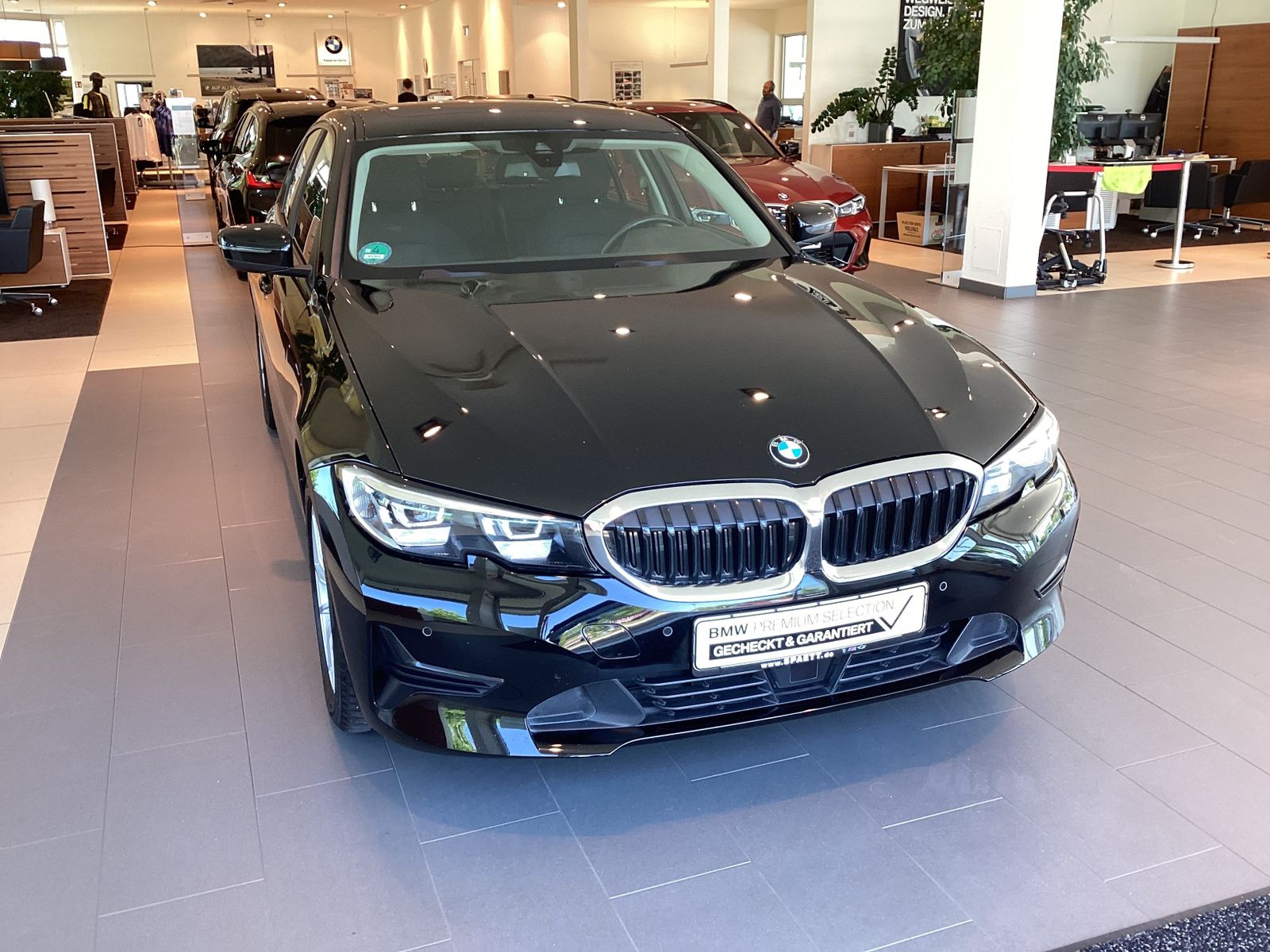 BMW 320d xDrive Limousine Advantage HiFi DAB WLAN