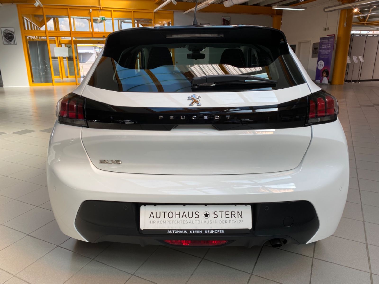 Peugeot 208 Active Pack - Samsaru's Car Outlet