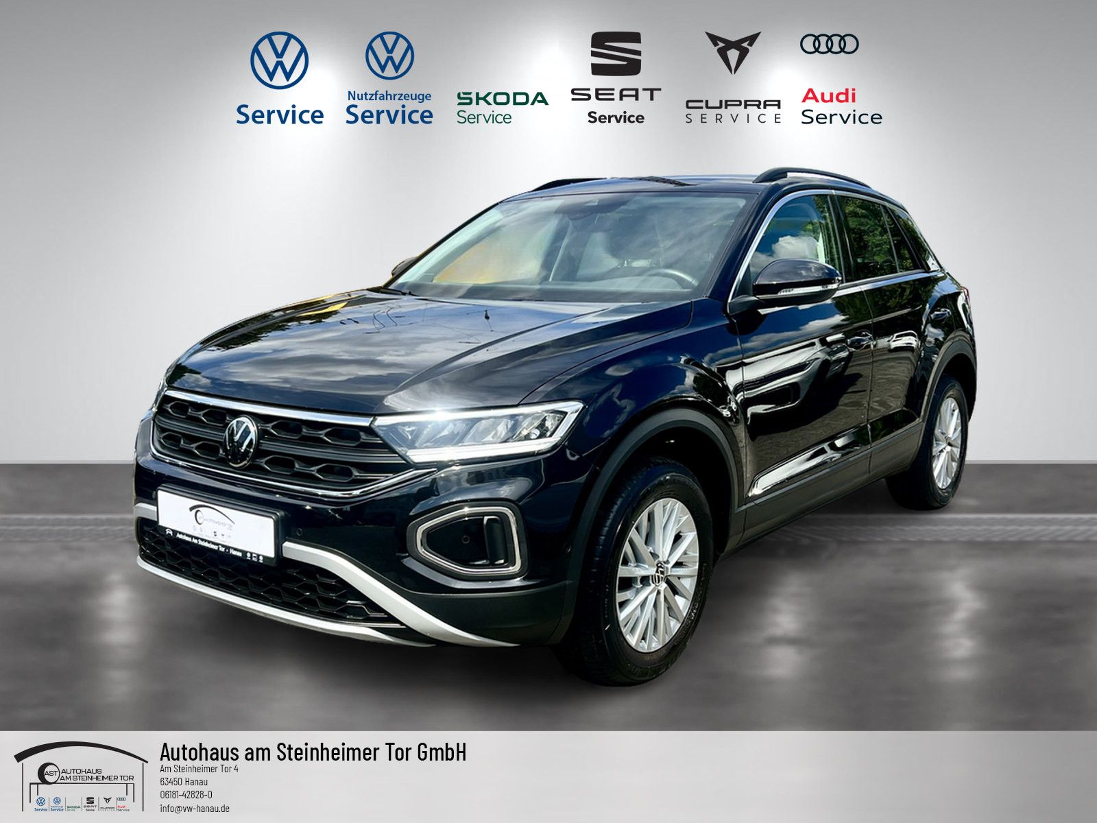 Volkswagen T-Roc LIFE - Samsaru's Car Outlet