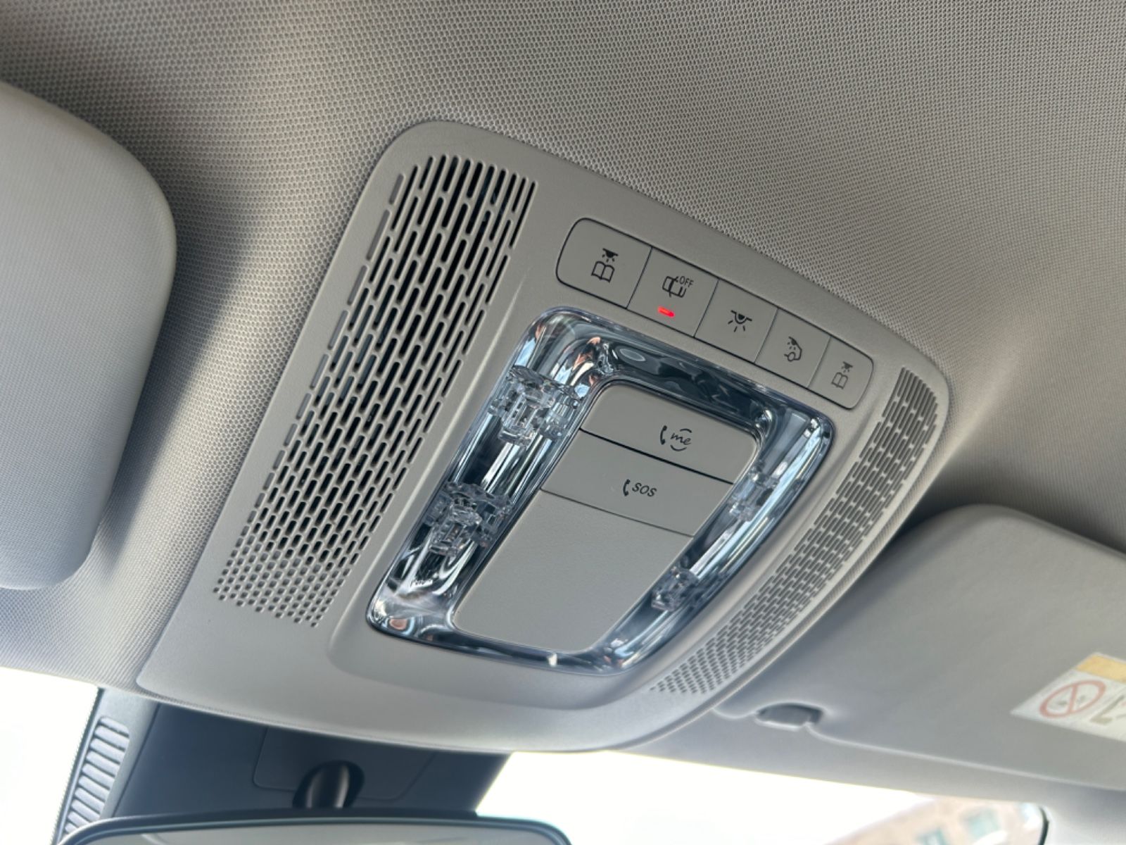 Mercedes-Benz A250e Business - Samsaru's Car Outlet