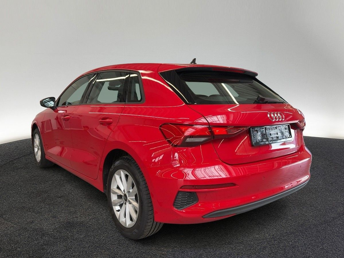 Audi A3 Sportback 30 TFSI g-tron Pano AHK Navi virtua