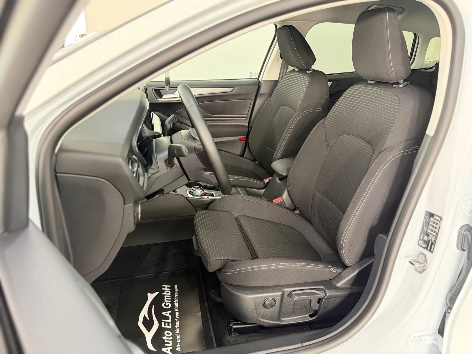 Ford Focus Turnier Titanium Aut. 1.Hand|AHK|Kamera