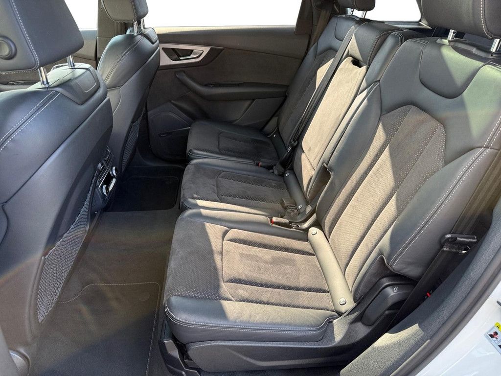 Audi Q7 50 TDI quattro +s line+AHK+Pano+BOSE+7 Sitzer