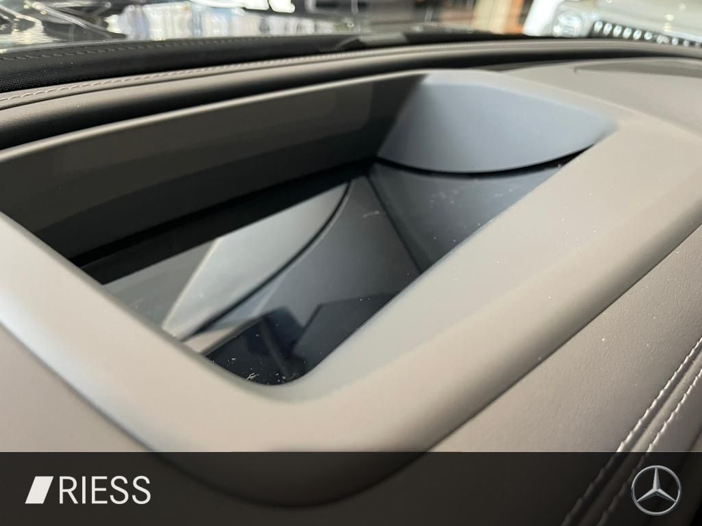 Mercedes-Benz GLC 300 d 4M AMG+PANO+STDHZG+HUD+DISTR+AHK+KEYL+