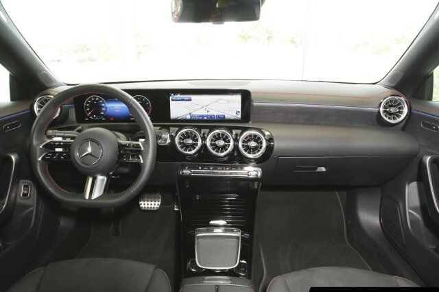 Mercedes-Benz CLA 220 4M Coupé AMG Line - Samsaru's Car Outlet