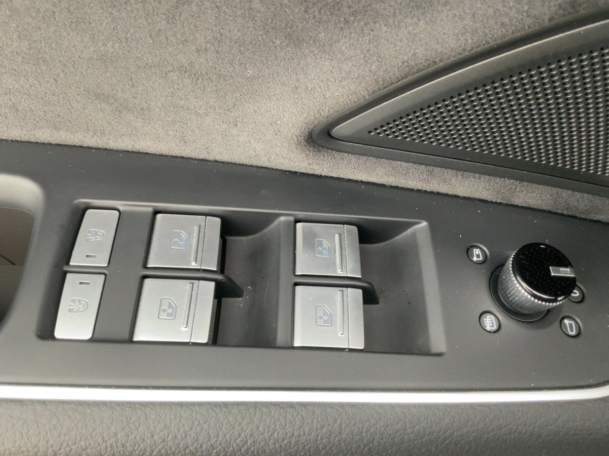 Audi A8 60 TFSI e QU - Samsaru's Car Outlet