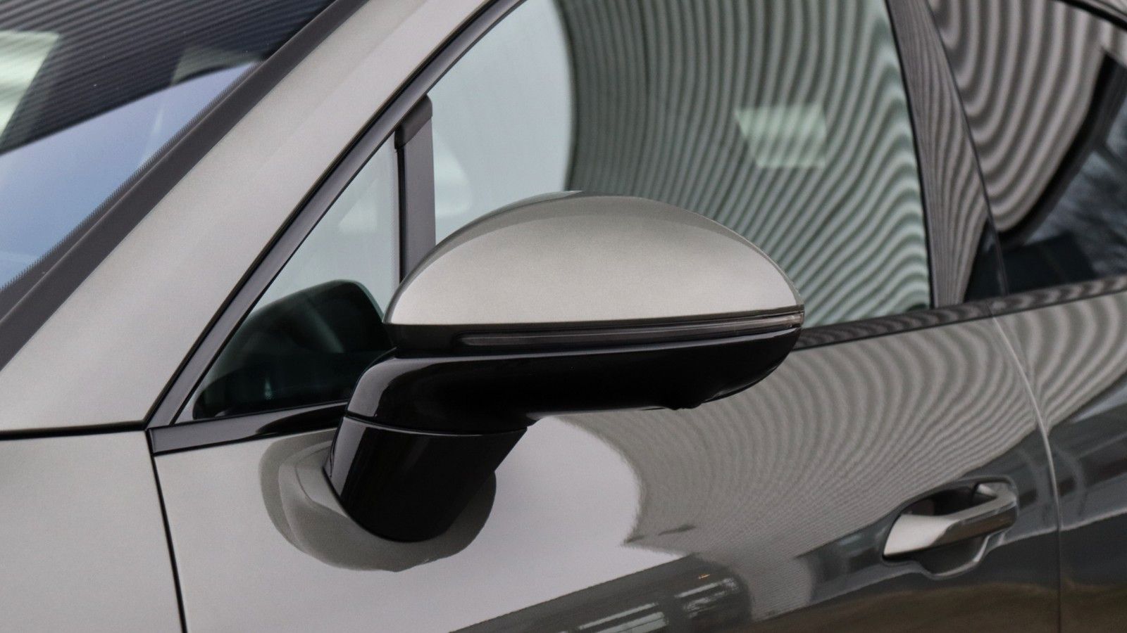 Porsche Macan Electric Turbo, Innodr. Pano,HUD,AHK, BOSE