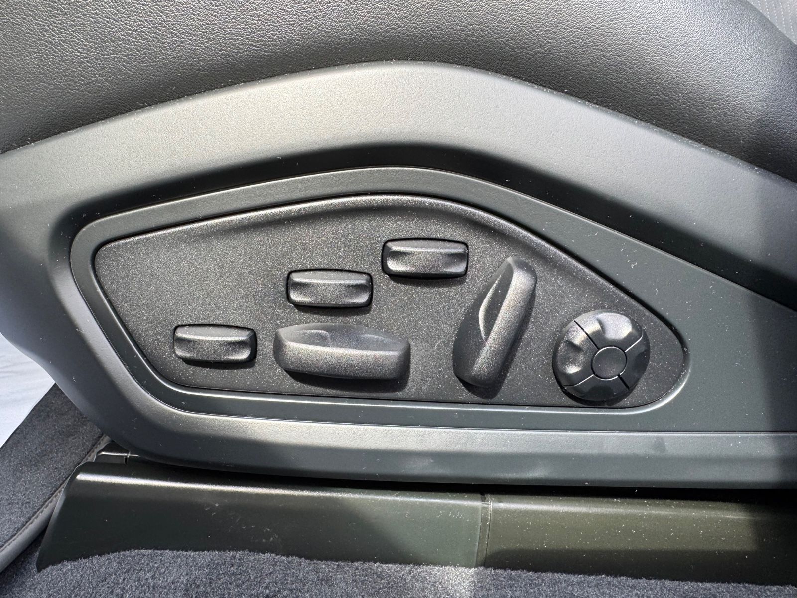 Porsche Taycan Sport Turismo 4 S *BOSE*PANO*NETTO*360K