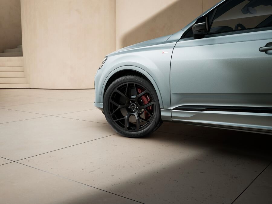 Audi Q7 S line 60 TFSIe Pano,AHK,Raute,HuD,Laser,360°