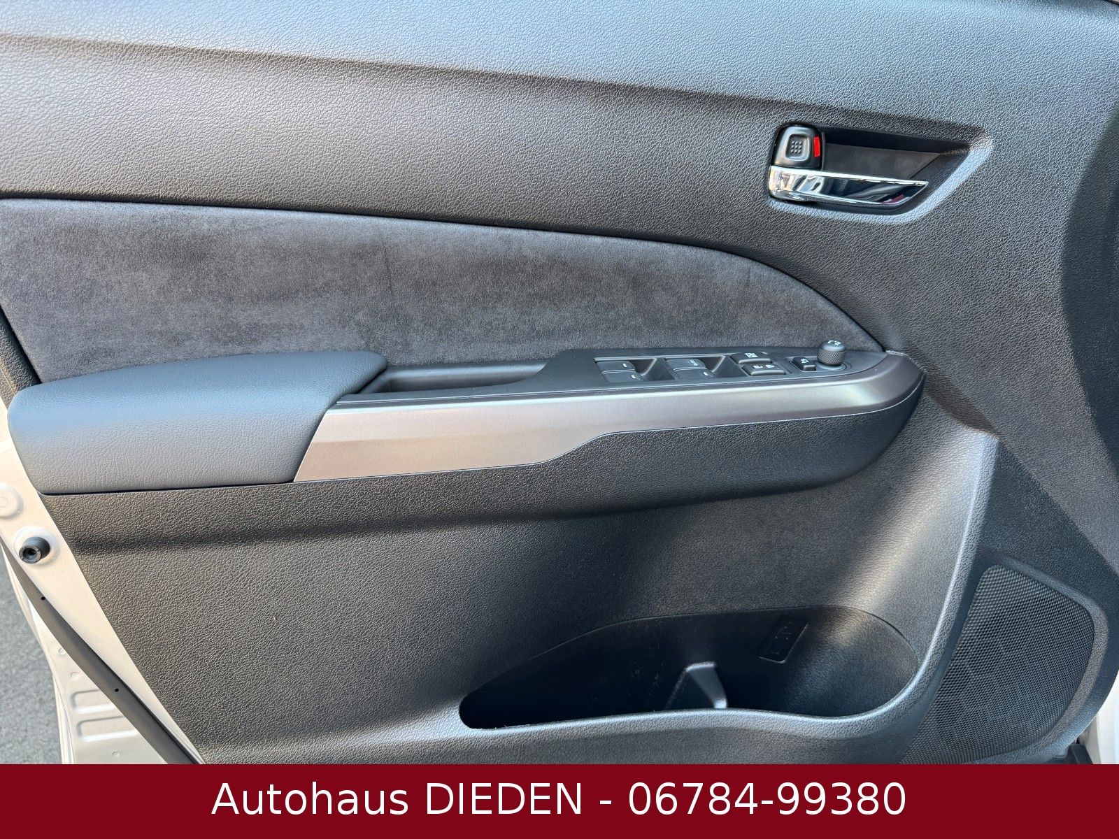 Suzuki Vitara 1.4 Mild-Hybrid Club 2WD - Samsaru's Car Outlet