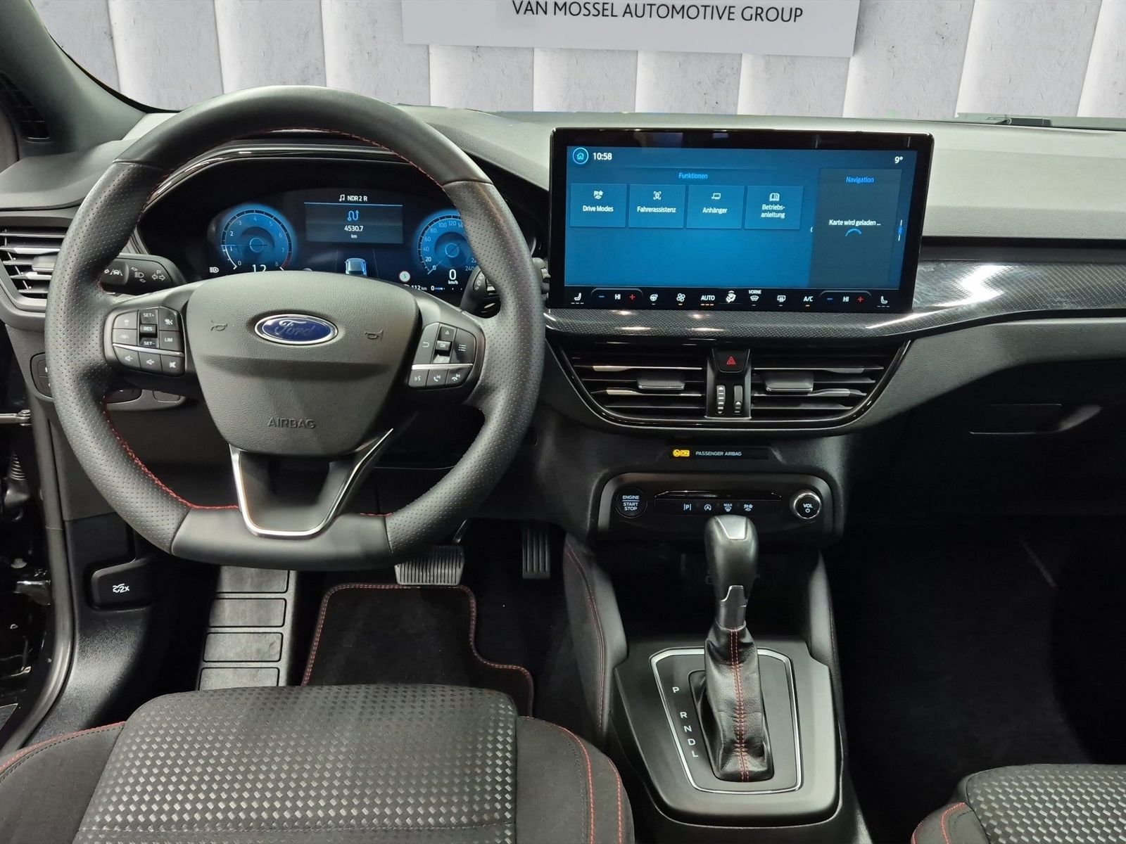 Ford Focus ST-Line X Turnier Aut.*AHK*ACC*HUD*KAM*NAV