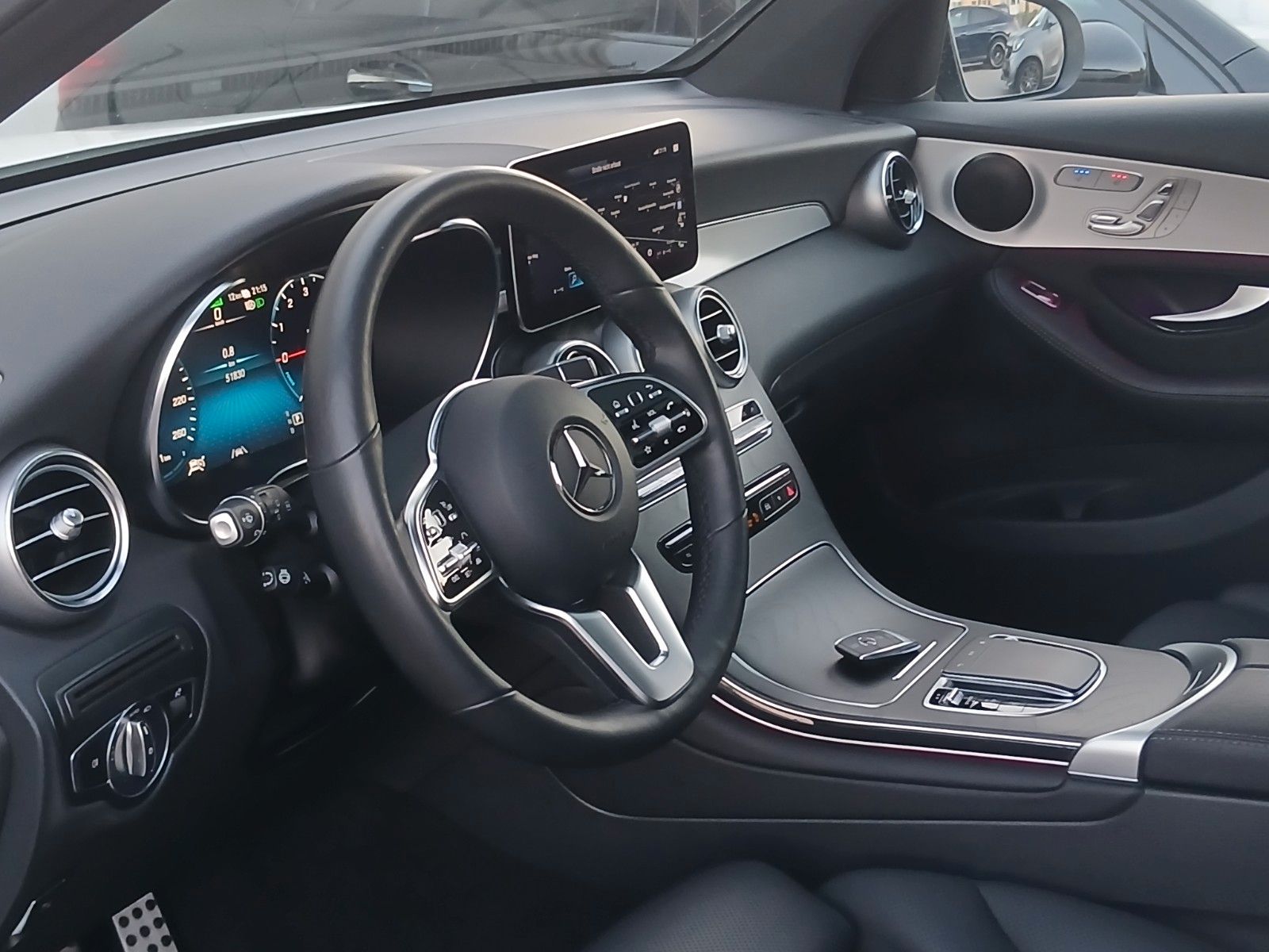 Mercedes-Benz GLC300de AMG 4M_360_Panorama_Leder_Sitzklima_LED