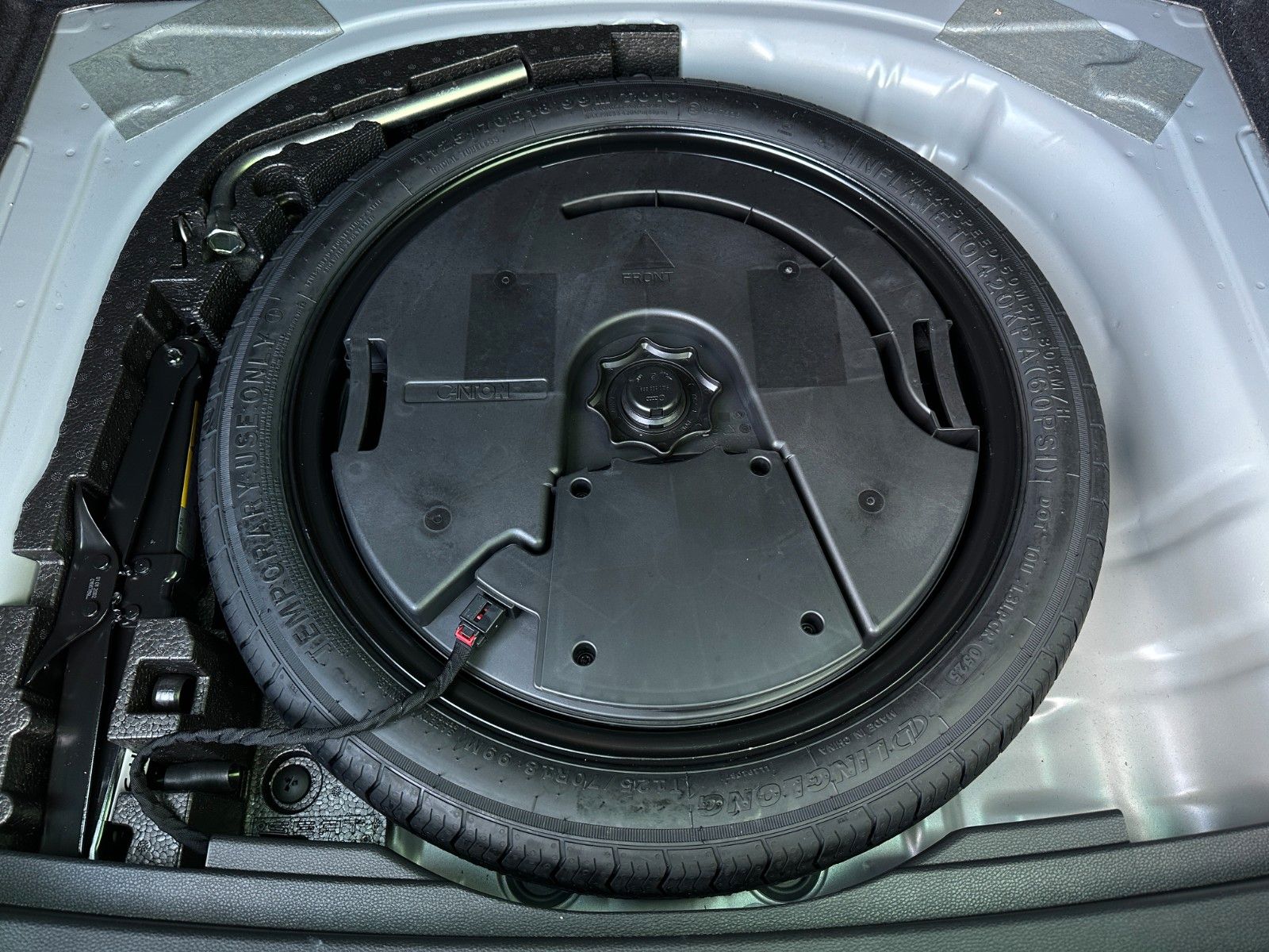 Skoda 150PS DSG Sportline NAVI ACC KAMERA eHK LM19"AHK