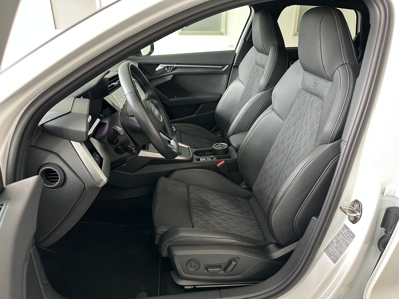Audi A3 Sportback 35 TDI S LINE - Samsaru's Car Outlet