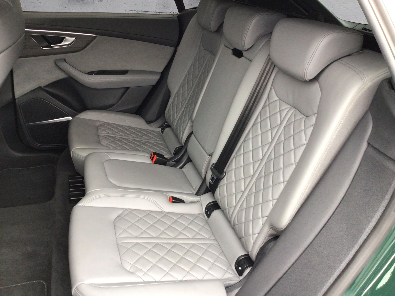 Audi Q8 50 TDI qua S-LINE AHK/HDMATRIX/LEDER/HUD