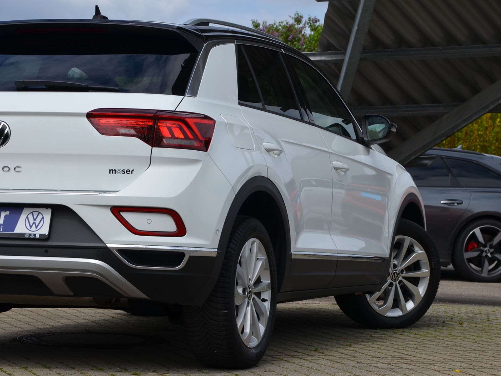 Volkswagen T-Roc PA Style 1.5 TSI - Samsaru's Car Outlet