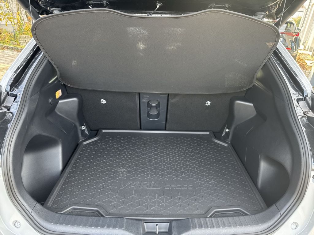 Toyota Yaris Cross Hybrid 1.5 VVT-i GR Sport JBL LED