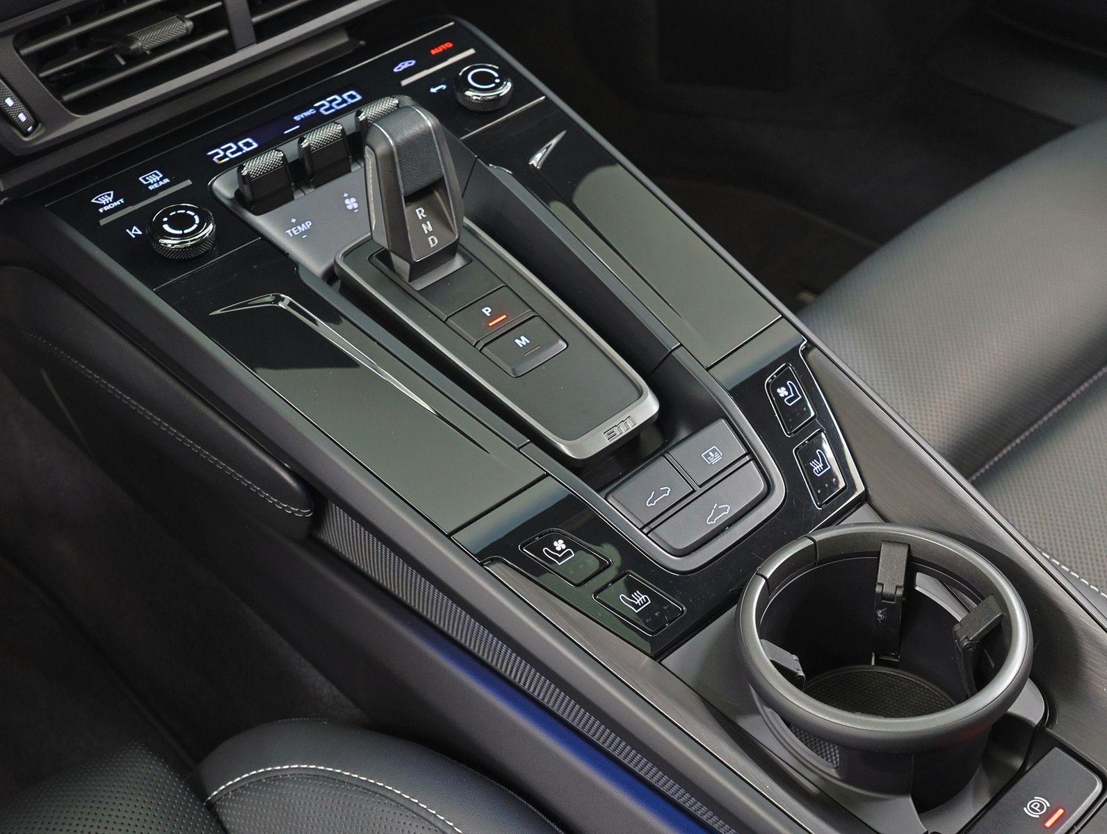 Porsche 911 Carrera 4 GTS T-Hybrid