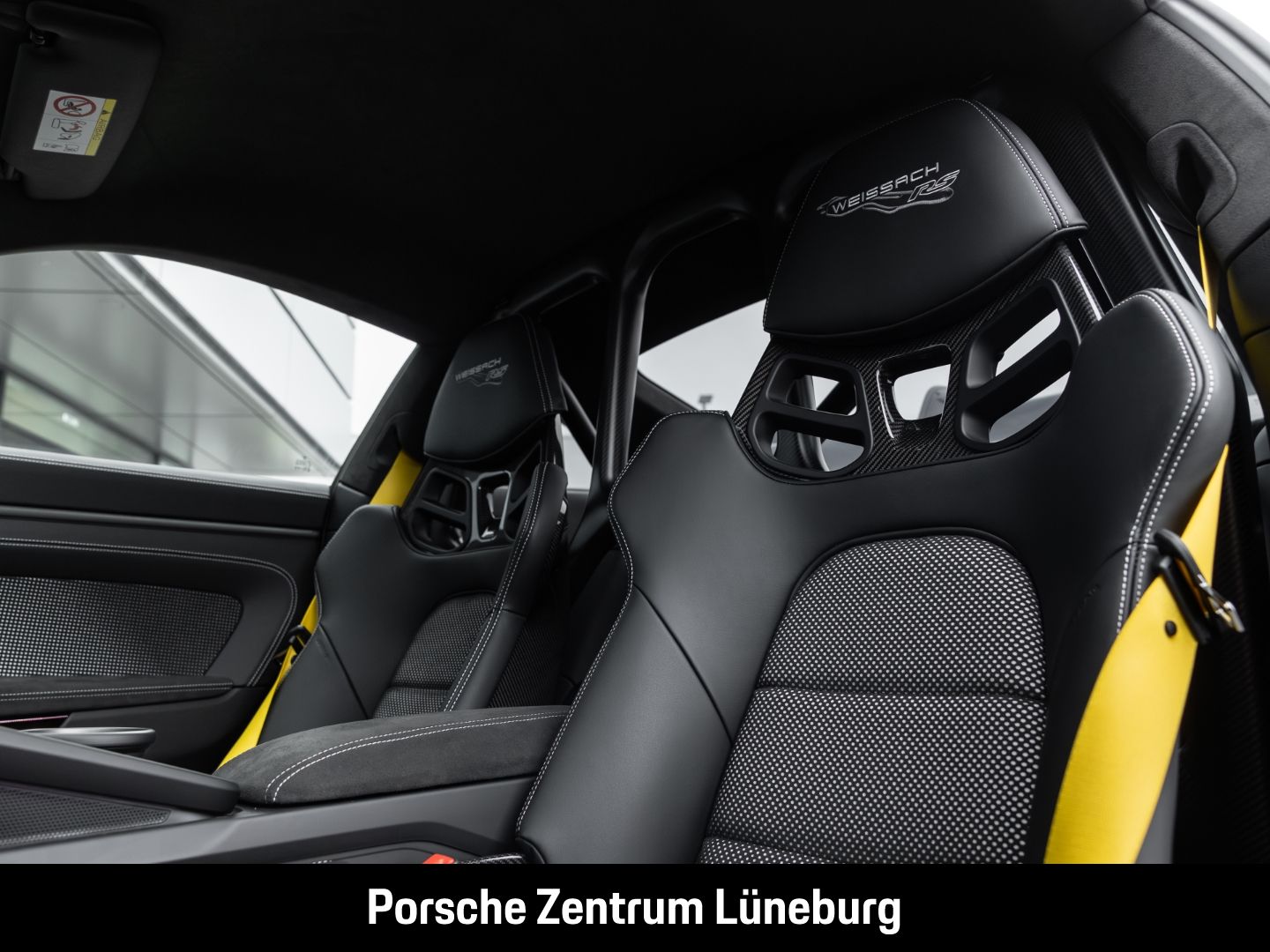 Porsche 992 911 GT3 RS - Samsaru's Car Outlet