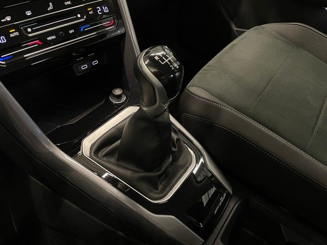 Volkswagen T-Roc 1.0 TSI - Samsaru's Car Outlet