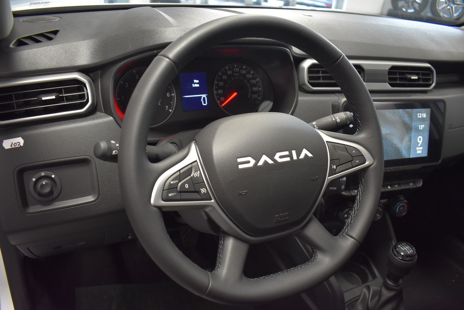 Dacia Duster 4WD - Samsaru's Car Outlet