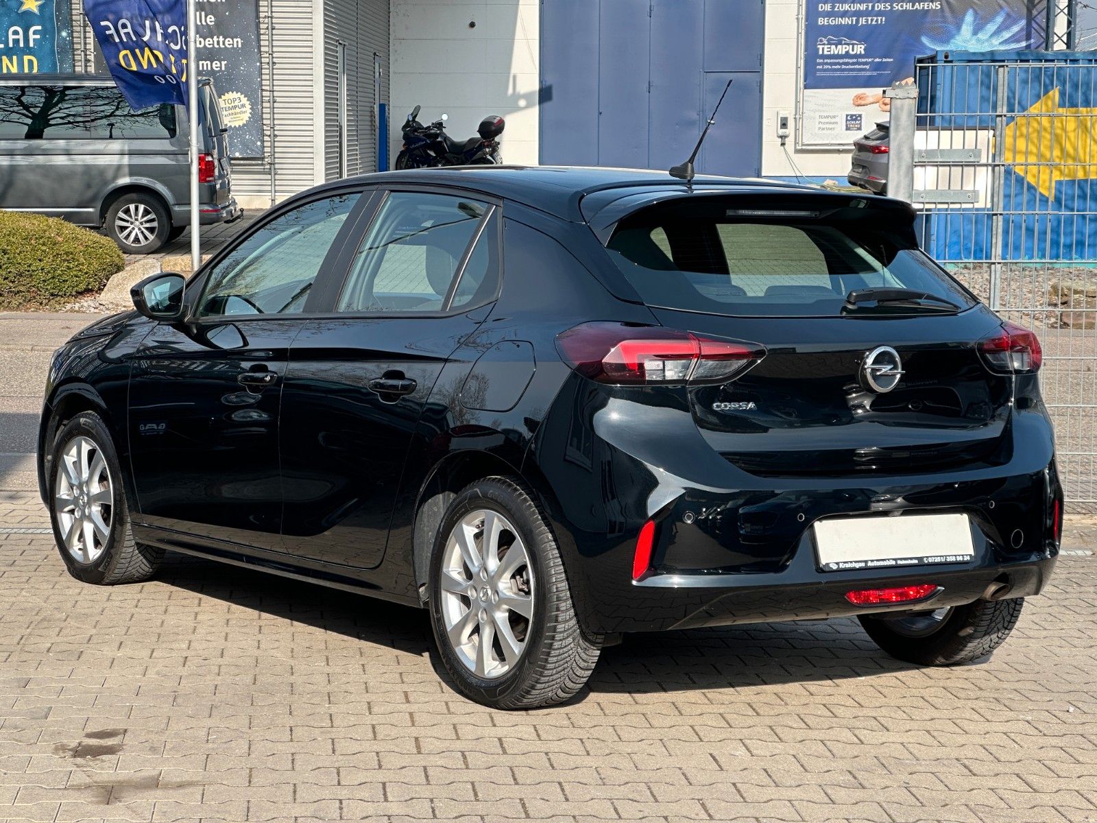 Opel Corsa 1.2 - Samsaru's Car Outlet