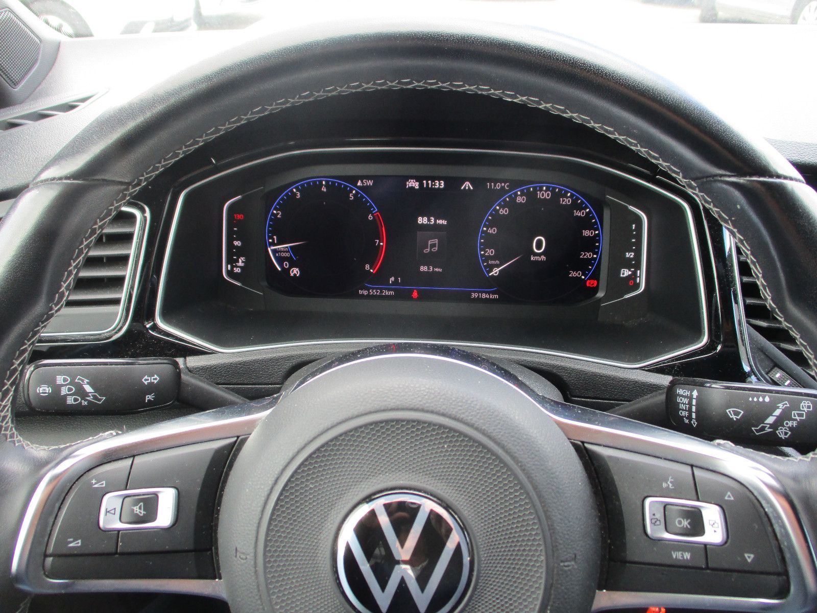 Volkswagen T-Roc Sport - Samsaru's Car Outlet