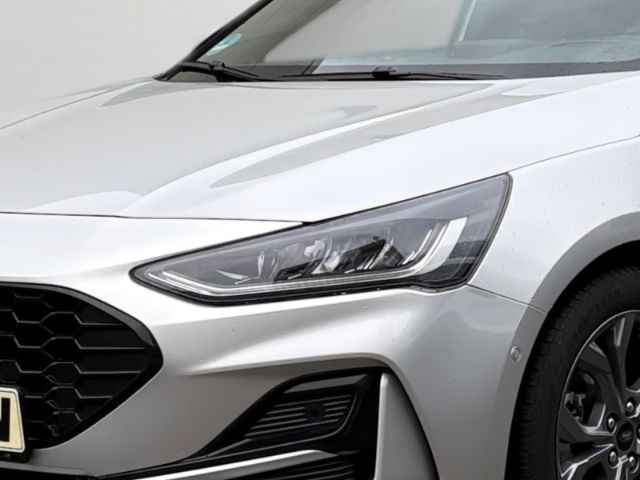 Ford Focus Turnier ST-Line X Automatik AHK-abnehmbar