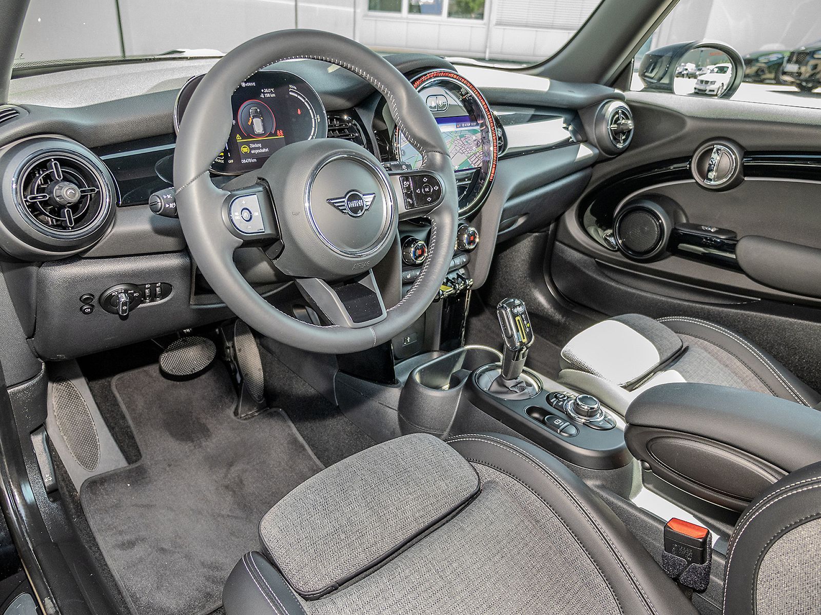 MINI Cooper SE 3-T - Samsaru's Car Outlet