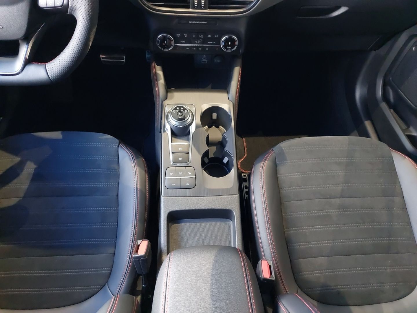 Ford Kuga Graphite Tech Edition PHEV - Samsaru's Car Outlet