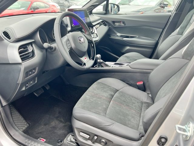 Toyota C-HR Hybrid GR Sport - Samsaru's Car Outlet