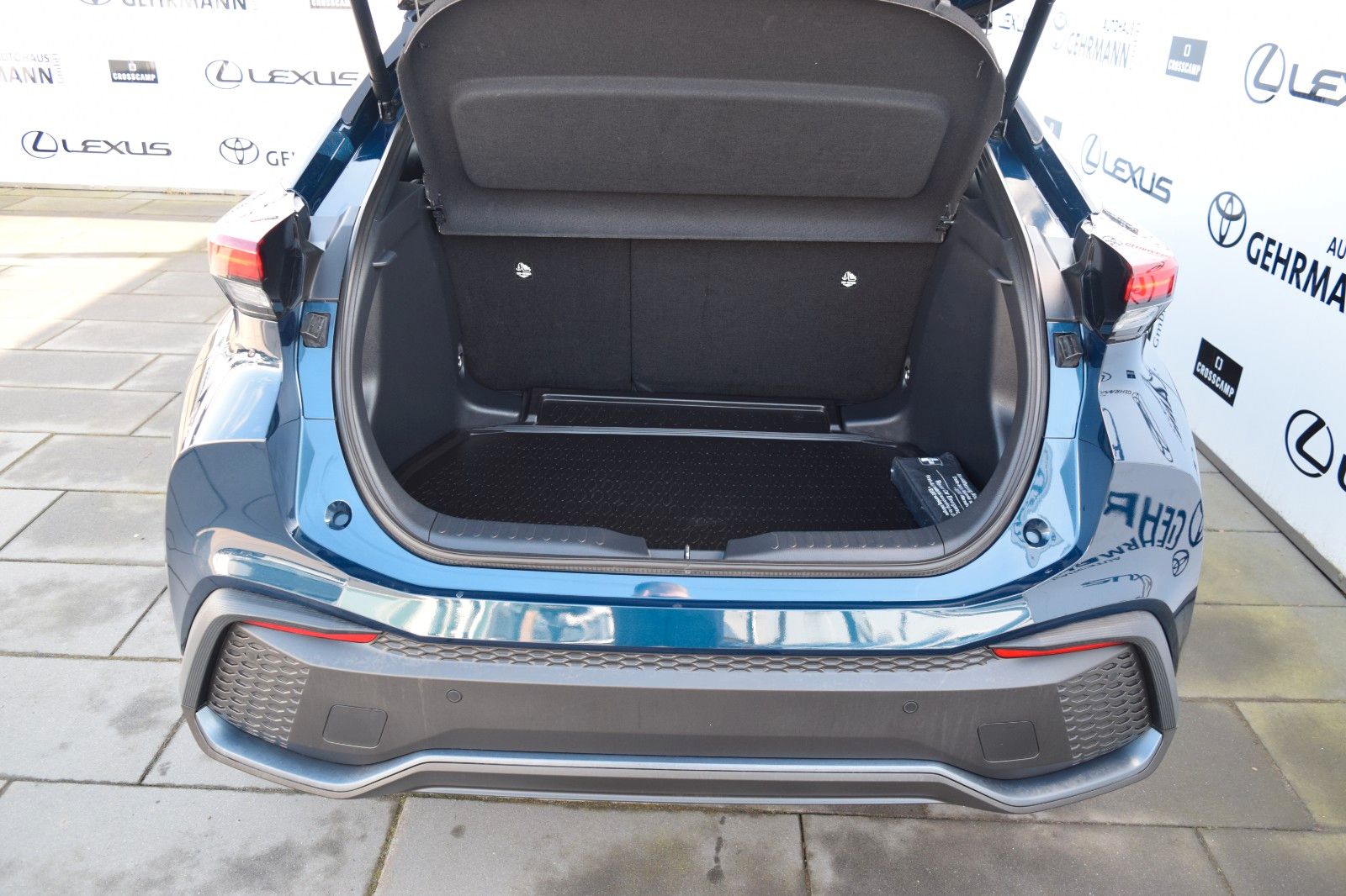 Toyota C-HR Hybrid FWD Team Deutschland *Technik-Paket*