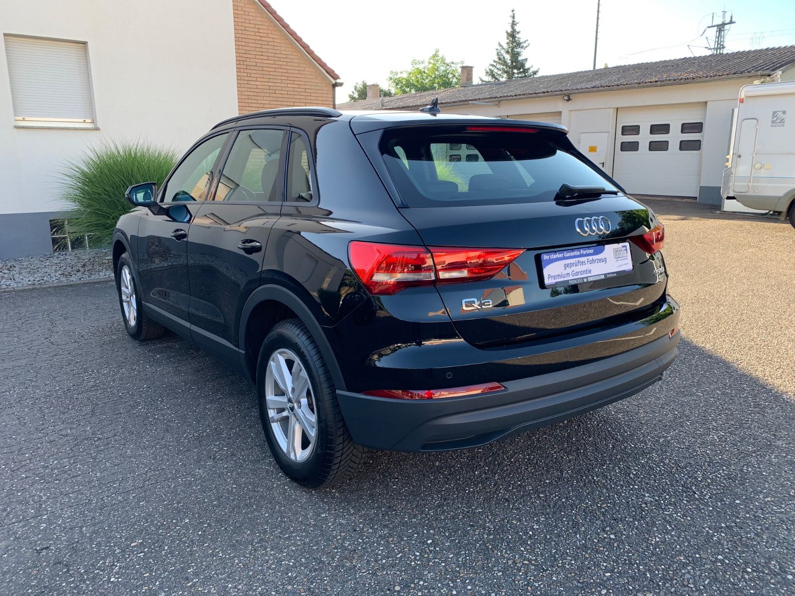Audi Q3 35 TDI quattro S-line - Samsaru's Car Outlet