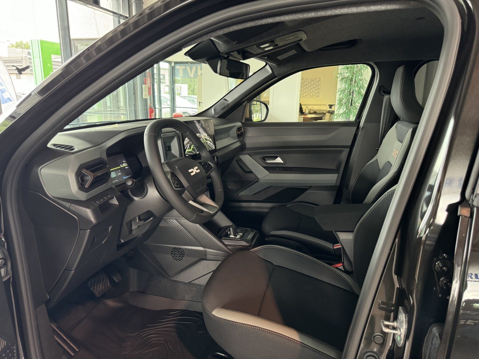Dacia Duster NEW Hybrid 140 4x2 Extreme - Samsaru's Car Outlet