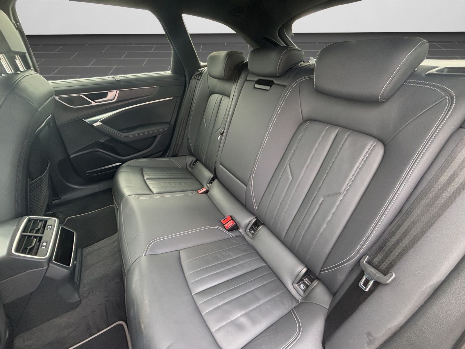 Audi A6 Avant 50 TDI quattro design - Samsaru's Car Outlet