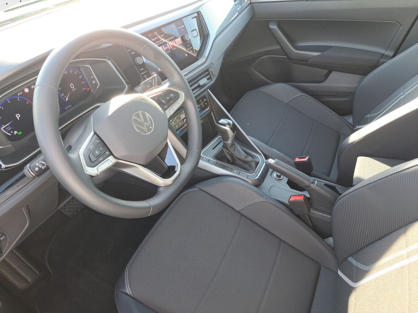 Volkswagen Taigo Style 1.5 TSI - Samsaru's Car Outlet