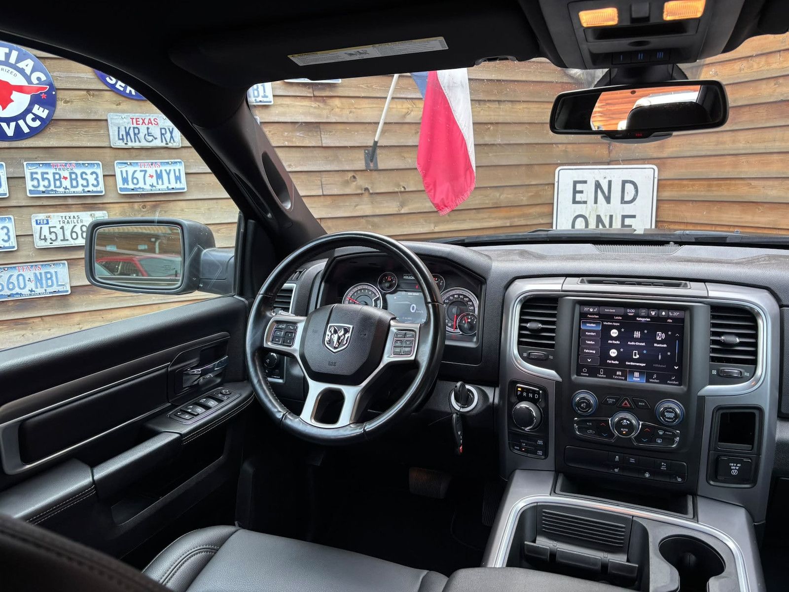 Dodge RAM 1500 5,7L Warlock 4x4 LEDER AHK LED