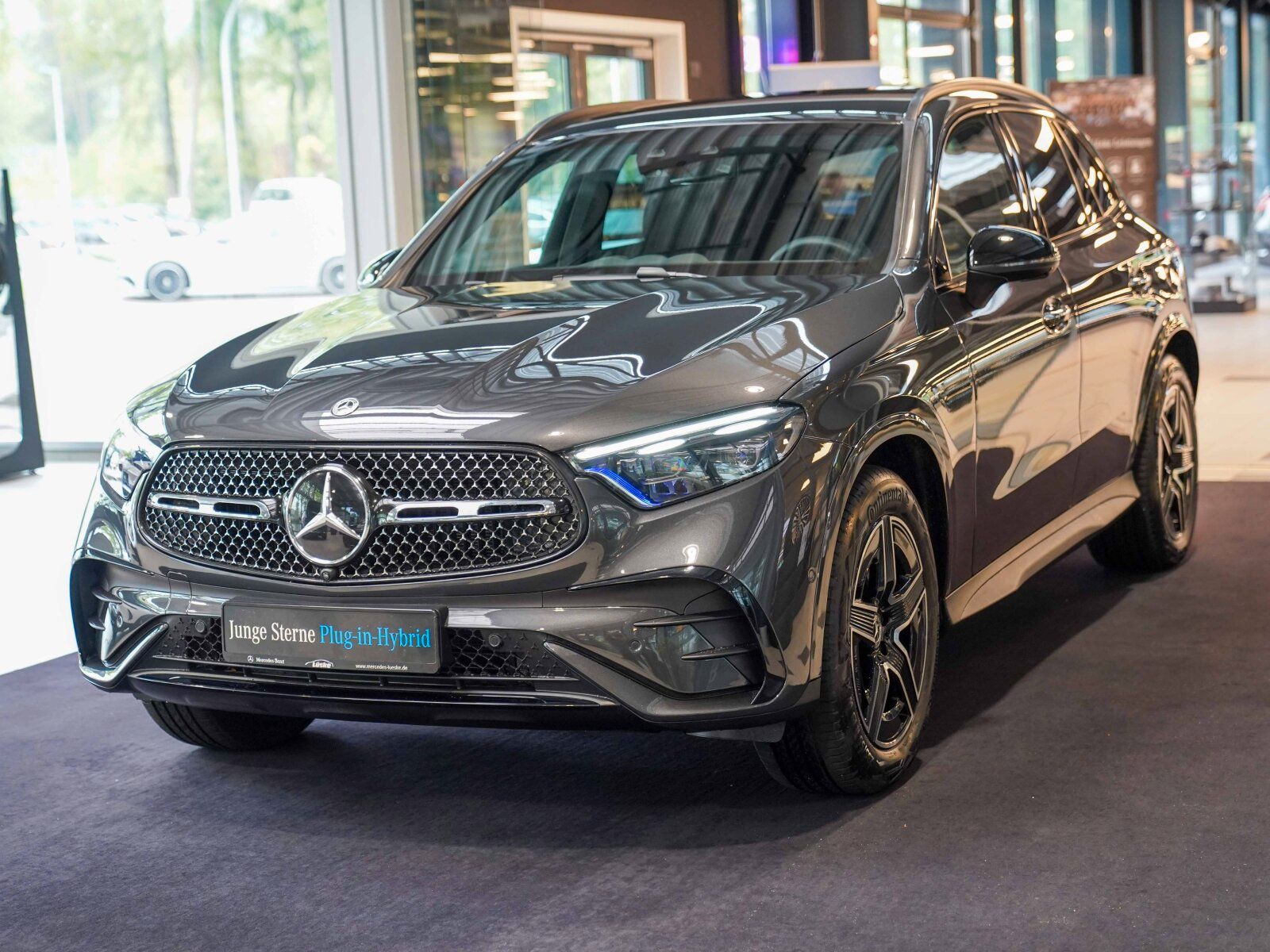 Mercedes-Benz GLC 300 de 4M AMG LIne Night Burmester AIR HUD
