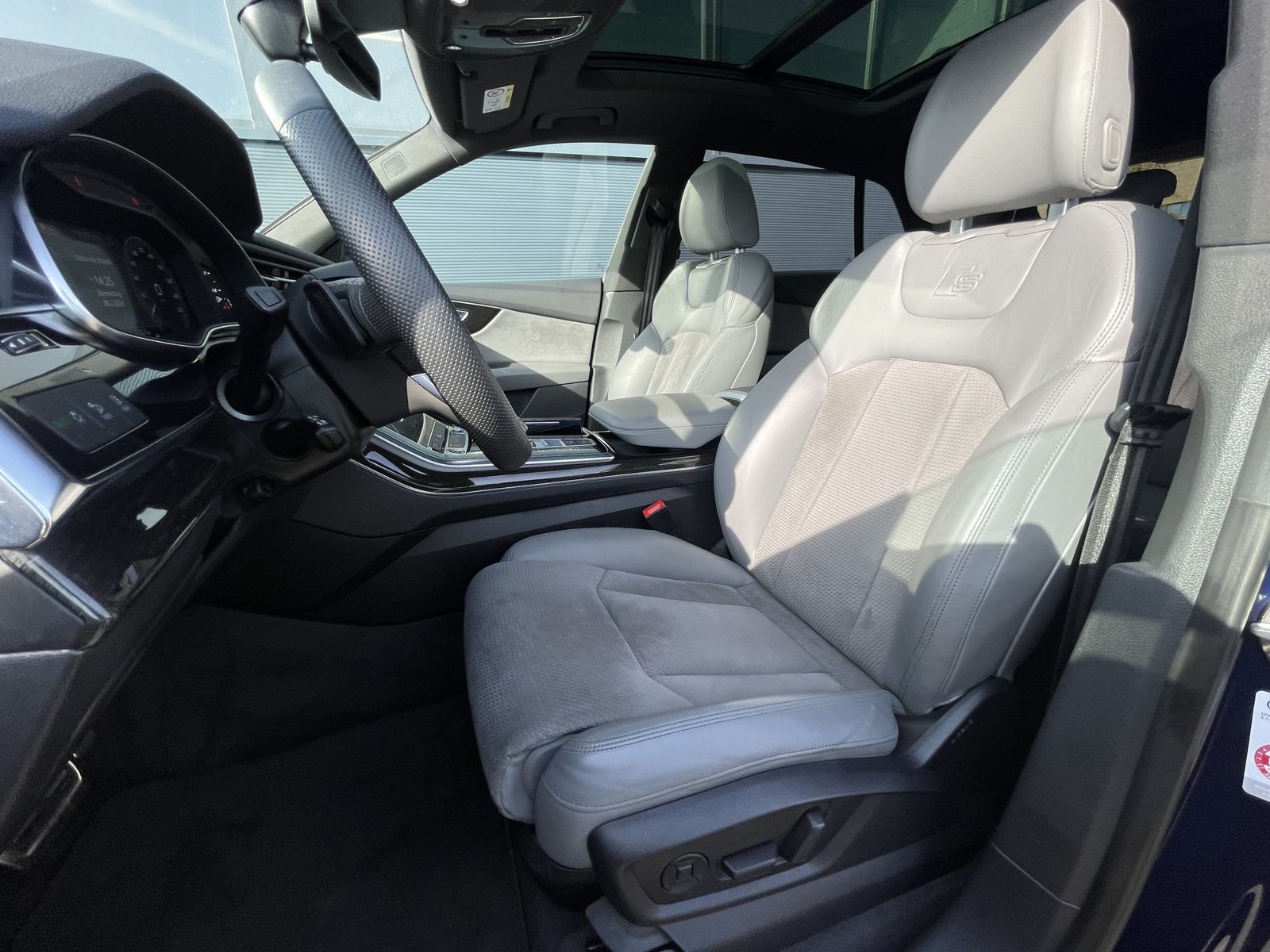 Audi Q8 55 TFSI e quattro tiptronic S line NP113.585€