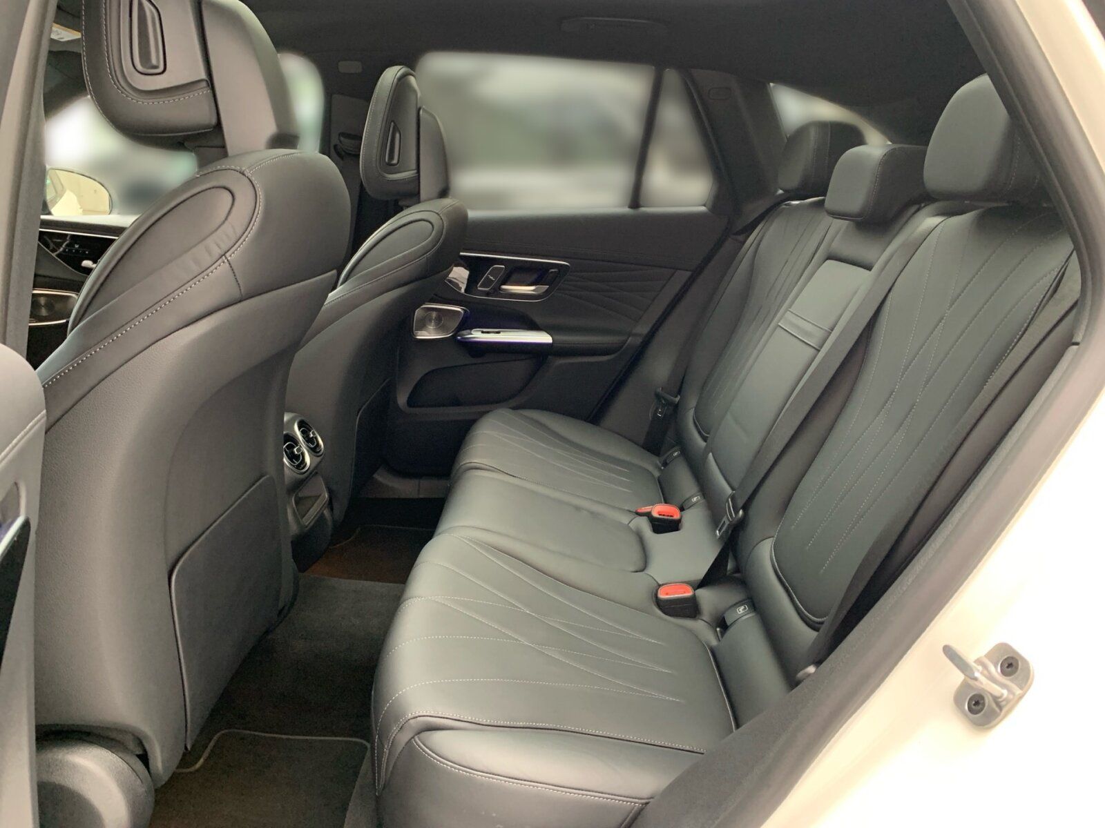 Mercedes-Benz GLC 300 e 4M *AMG*NIGHT*HINTERACHSLENK*AHK*PANO*