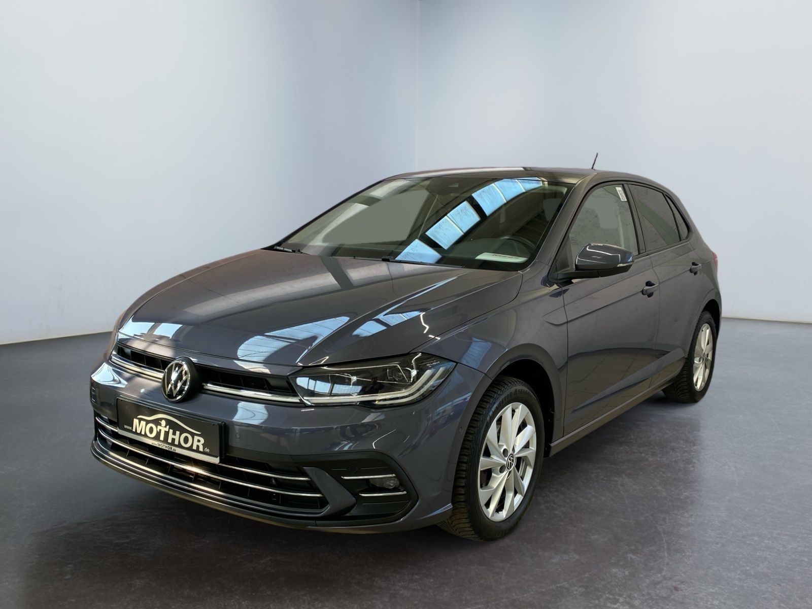 Volkswagen Polo VI Style 1.0 TSI - Samsaru's Car Outlet