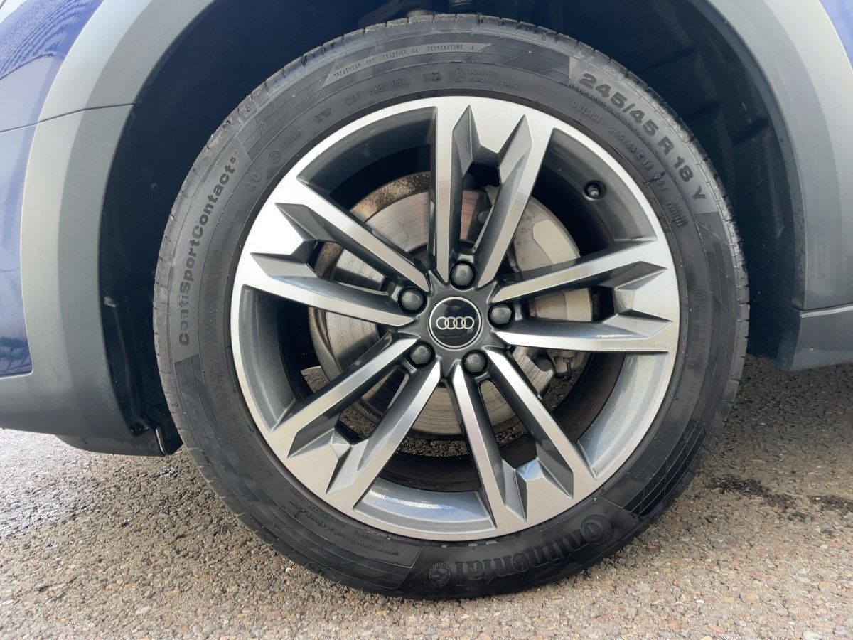 Audi A4 allroad MATRIX+APP+DAB+AHK+PANO+SHZ+VIRT+LED