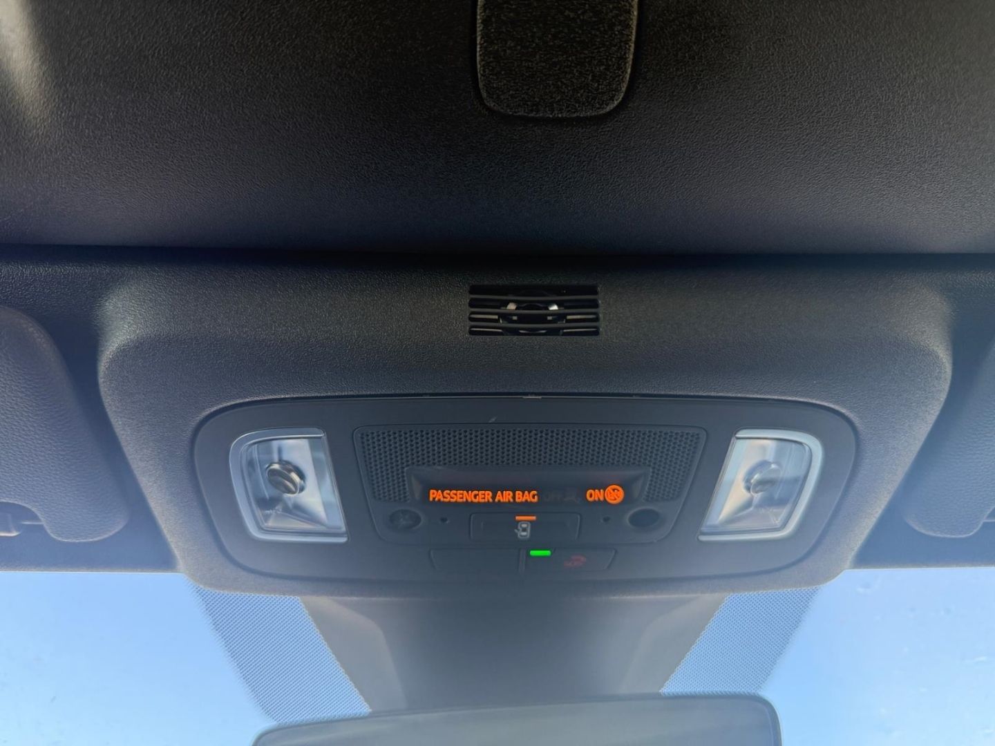 Volkswagen T-Roc Style 1.5 TSI - Samsaru's Car Outlet