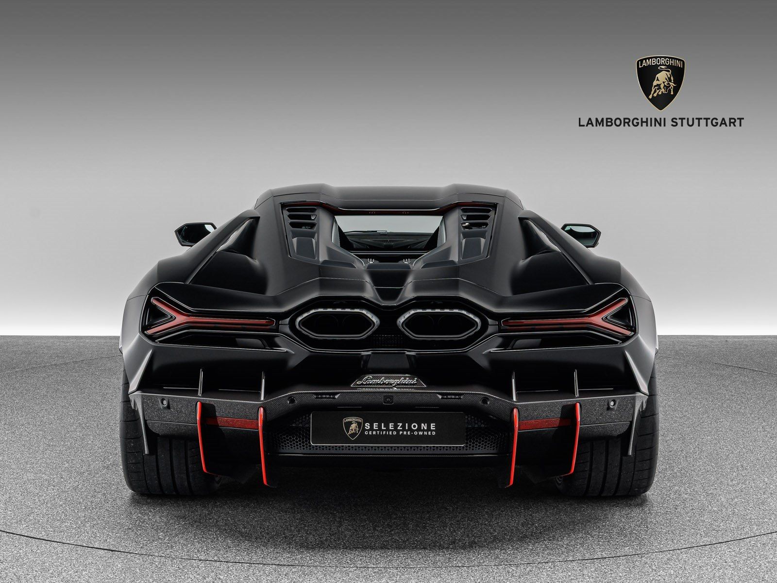 Lamborghini Revuelto