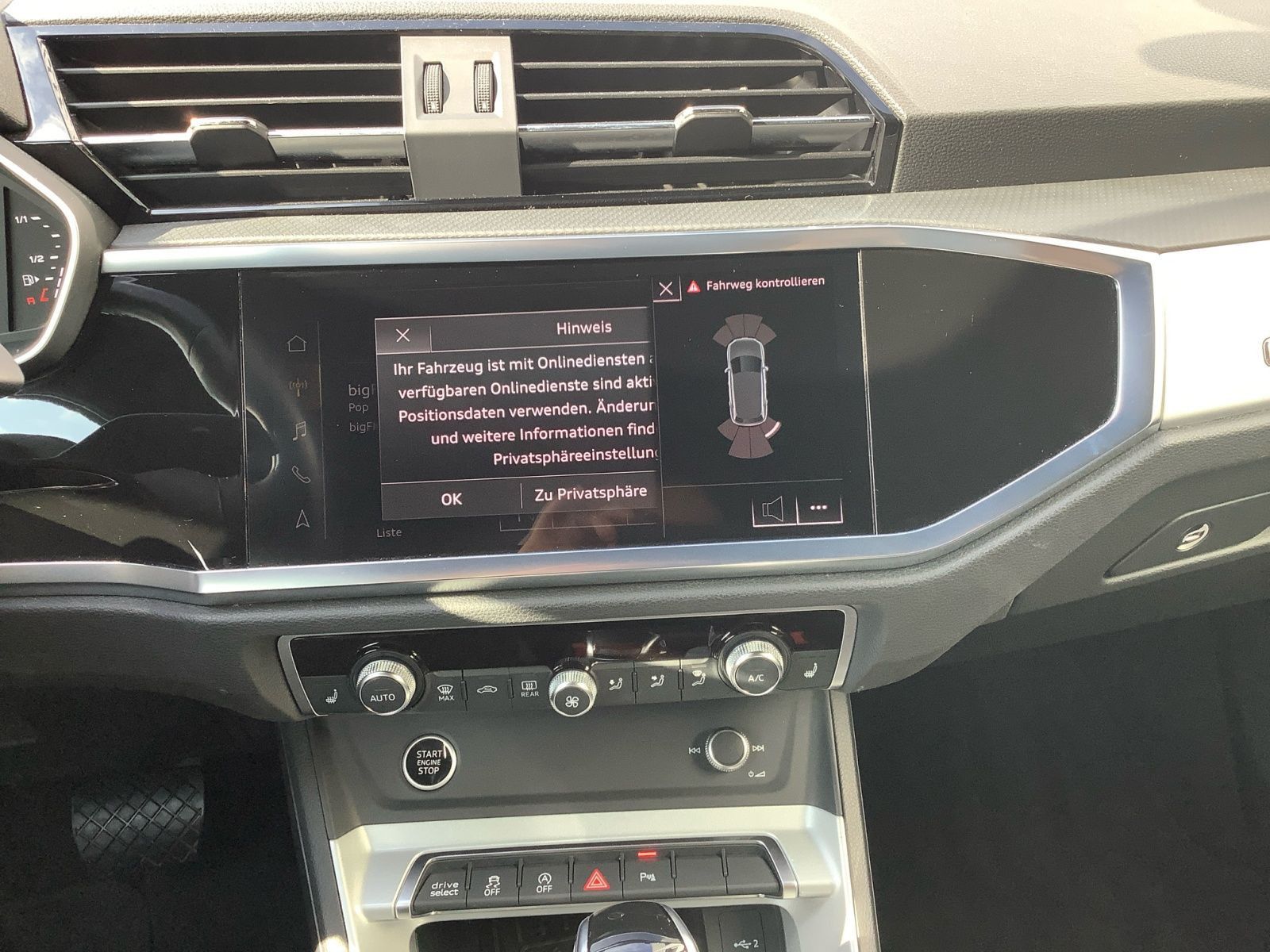 Audi Q3 advanced 45 TFSI quat. - Samsaru's Car Outlet
