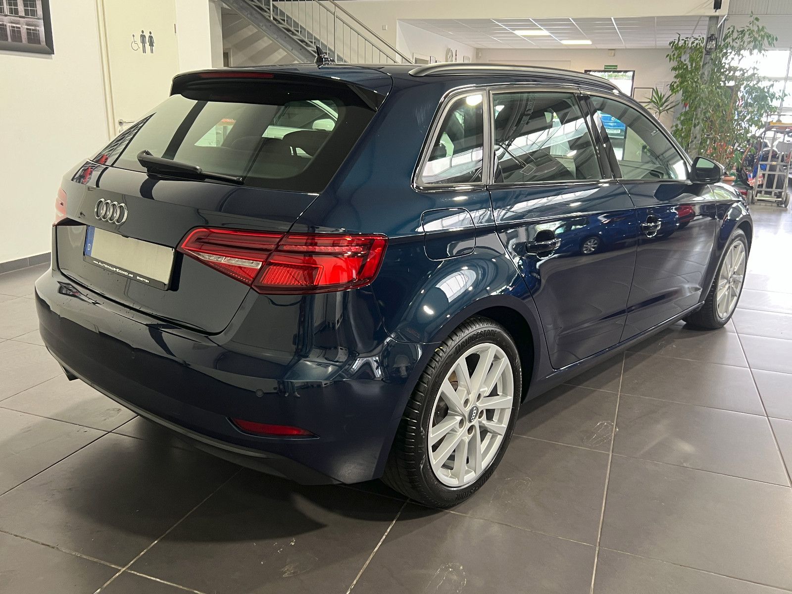Audi A3 35 TFSI Sportback - Samsaru's Car Outlet