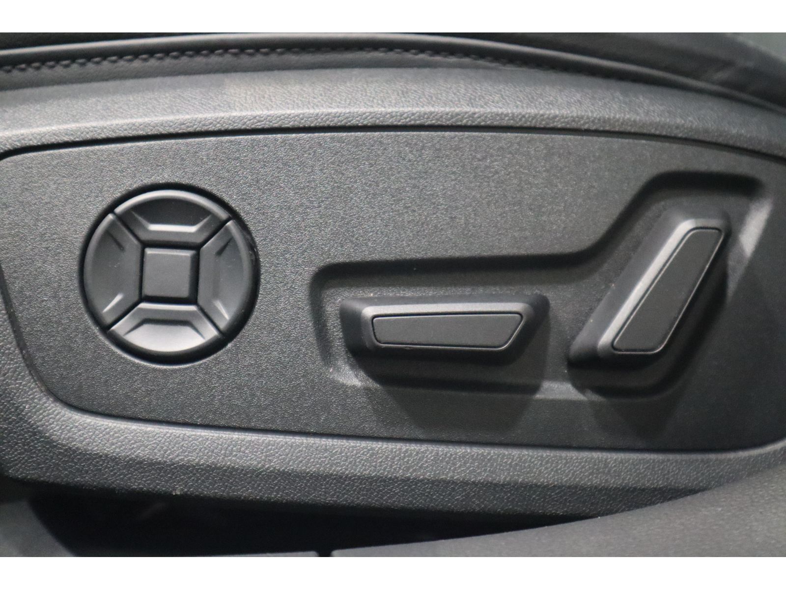 Audi A6 Avant 40 TDI advanced - Samsaru's Car Outlet